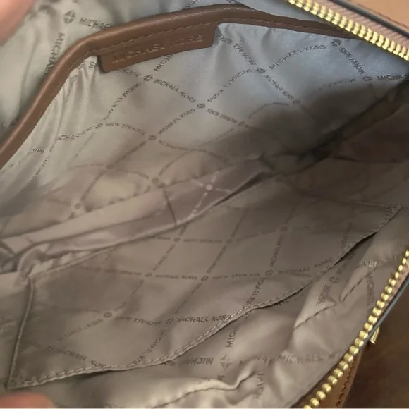 Michael Kors Jet Set Large East West Crossbody bag